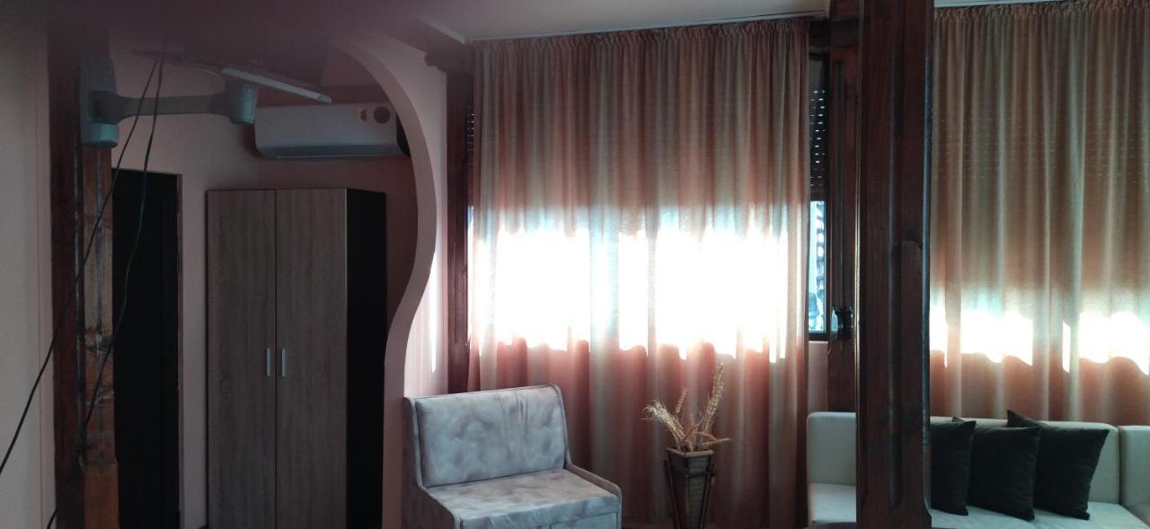Guest House Ambrozia 科泰尔 外观 照片